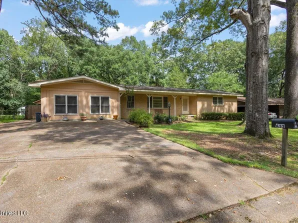 633 Daniel Cir, Jackson, MS 39212