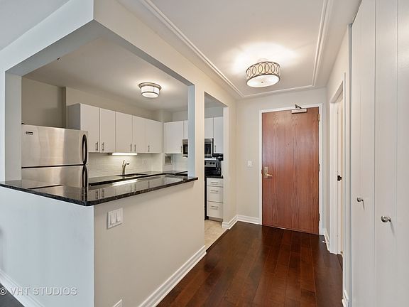 3rd image of 401 E Ontario St APT 2308