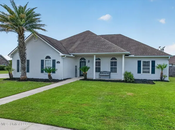 2109 Eva Ave, Ocean Springs, MS 39564