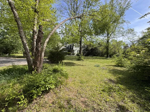 100 Bellevue Dr W, Nashville, TN 37205