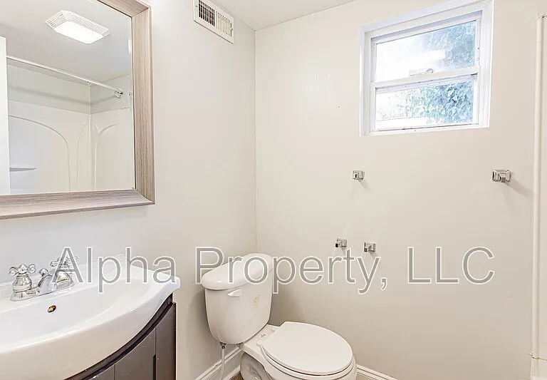 7 Highlawn Ave — Photo 16
