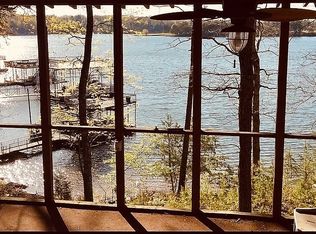 110 Mandalay Rd, Gainesville, GA 30501