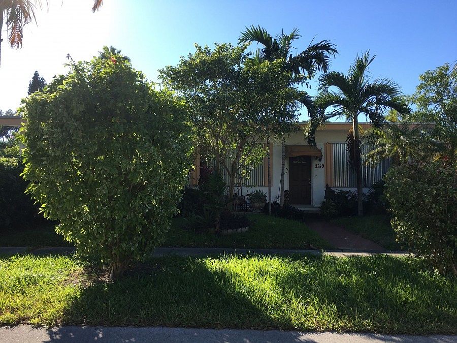 1st image of 8260 N Bayshore Dr