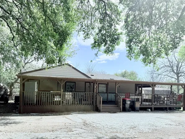 602 Massey Tompkins Rd, Baytown, TX 77521