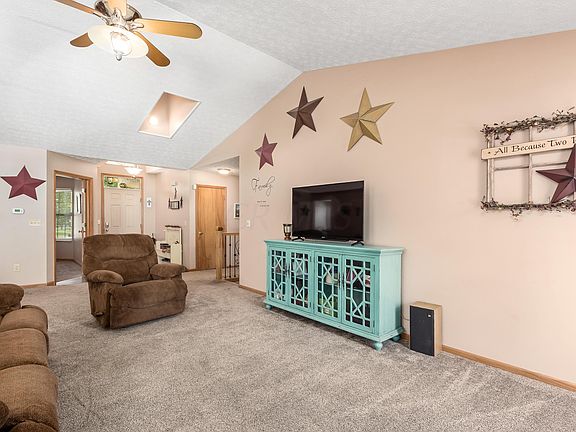 4th image of 3709 Lake Mead Dr