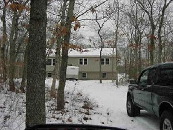 145 Edgartown Vineyard Hvn, Oak Bluffs, MA 02557