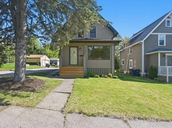 1014 N 12th Ave E, Duluth, MN 55805