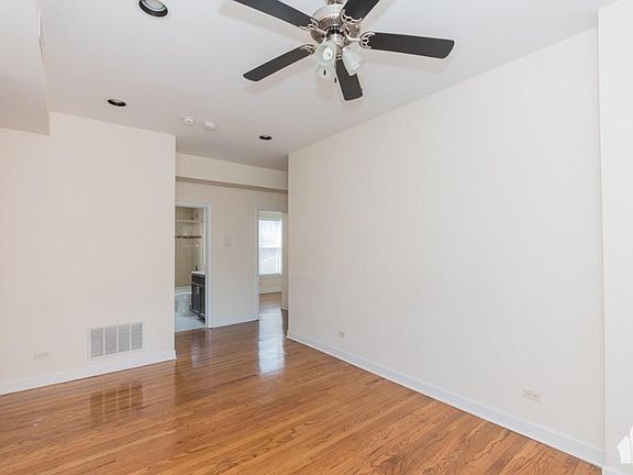 5th image of 853 W Cornelia Ave #3RDFLAT-3N