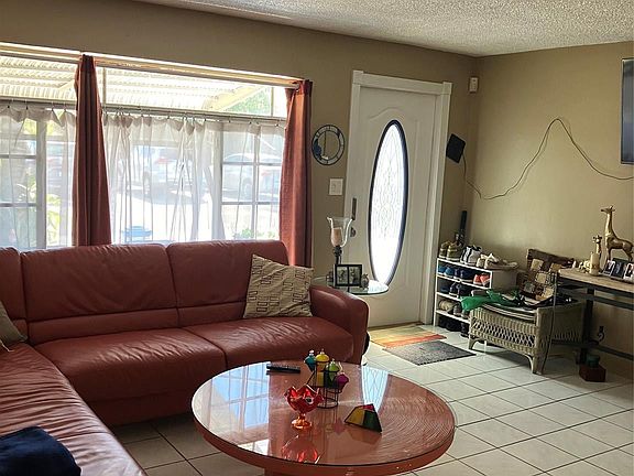4th image of 6811 NW 27th Court