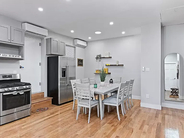 1261 Eastern Pkwy #2 — Photo 6