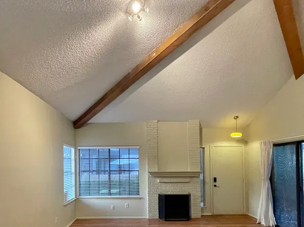 1748 Ohlen Rd, Austin, TX