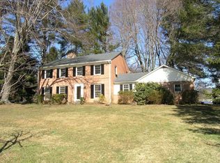 10405 Garden Way, Potomac, MD 20854