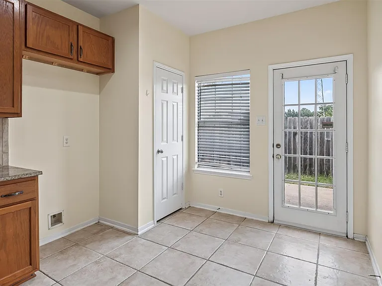9762 Wheaton Edge Ln — Photo 10