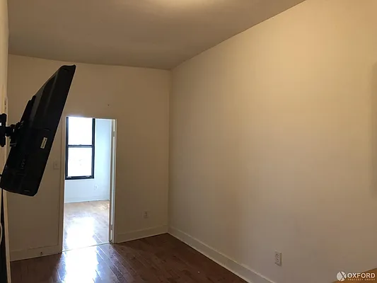 Rented by Oxford Property Group | media 31