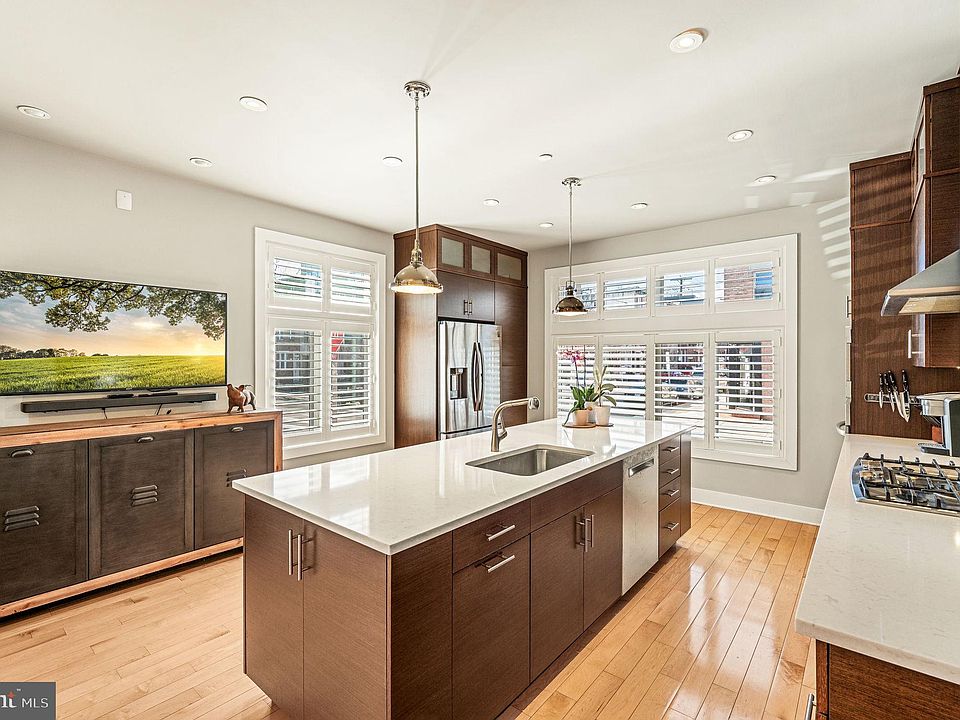 771 S 19th St, Philadelphia, PA 19146 | Zillow