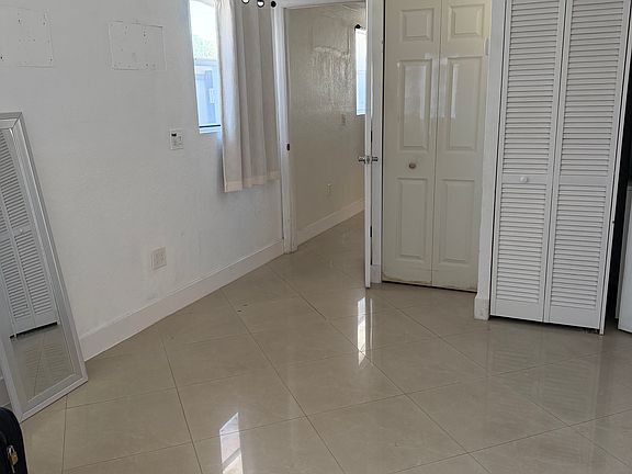 5th image of 3157 SW 24th Ter #1