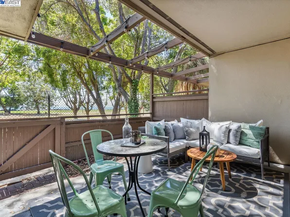1311 Webster St APT E105, Alameda, CA 94501