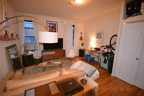 Rented by ArdorNY | media 23