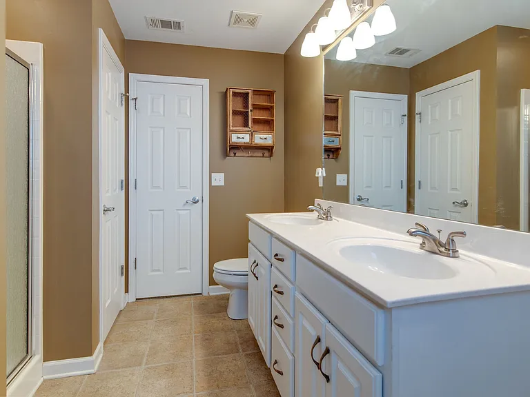 7802 Kemberton Dr W — Photo 12