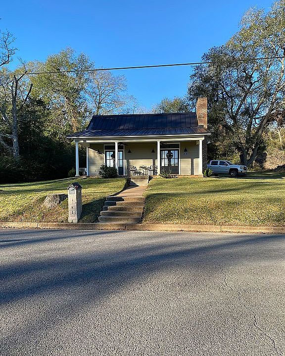 601 N Reid 