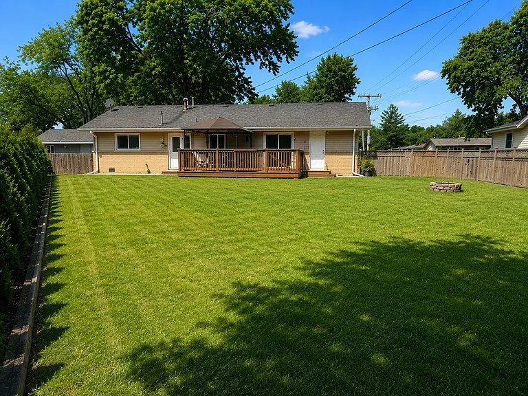 405 Morton St — Photo 12