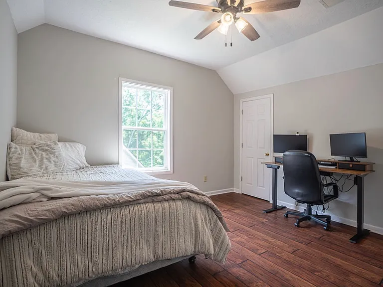 612 Rhodora Rdg — Photo 8