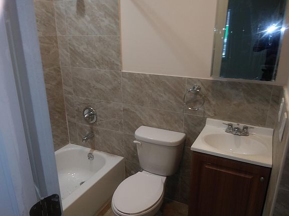 3rd image of 2175 Crotona Ave