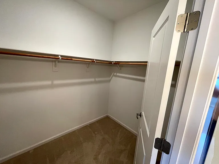 3931 Meridian St — Photo 16