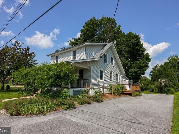 5th image of 6045 Pine St