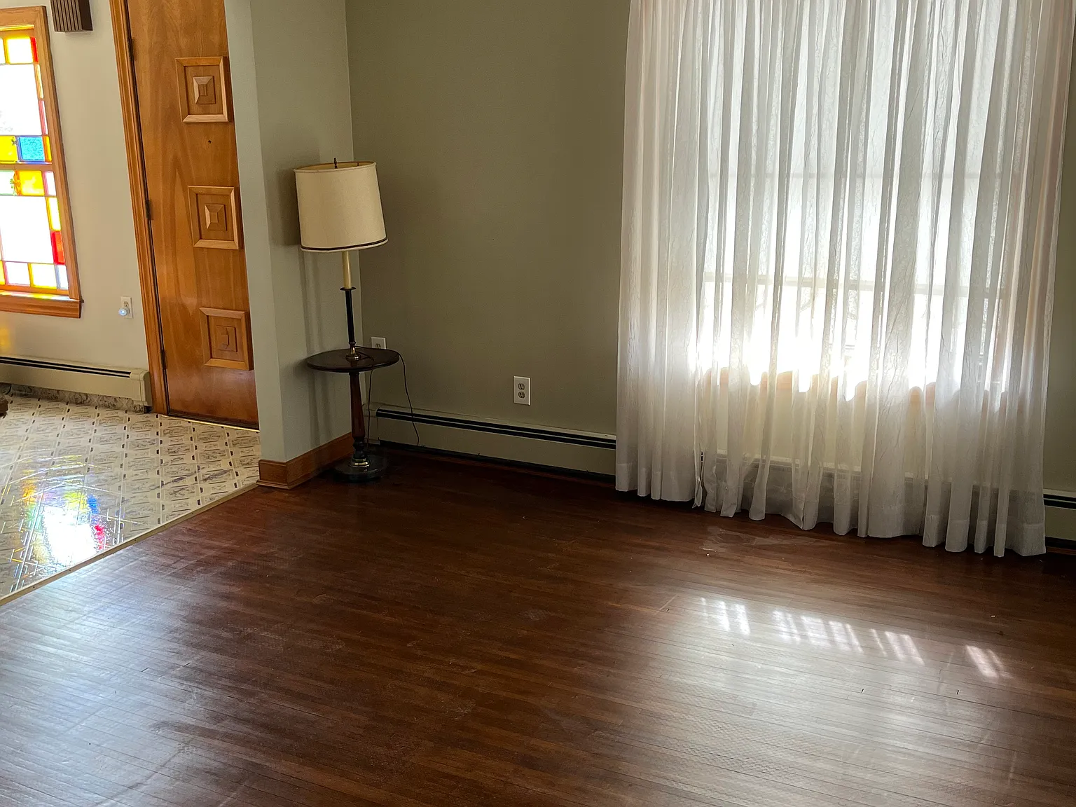 3 bed, 2000 sqft, $4,000 — Photo 4