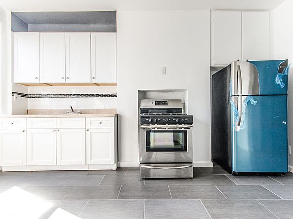 2nd image of 274 Himrod St APT 3L