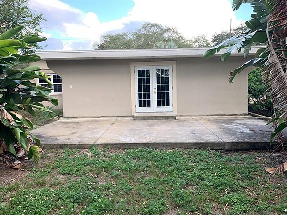 2nd image of 1004 Wellington Dr
