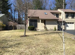 60 Thimbleberry Rd, Malta, NY 12020