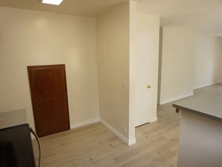 1418 S Bentley Ave #201 — Photo 5