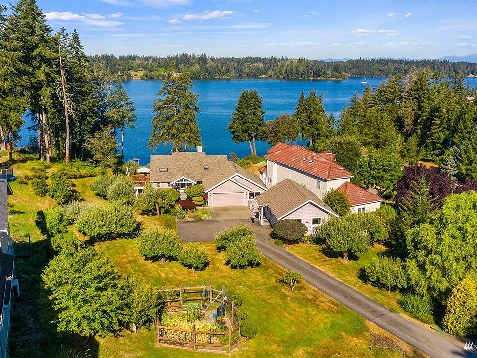 1st image of 4440 65th Ave NE