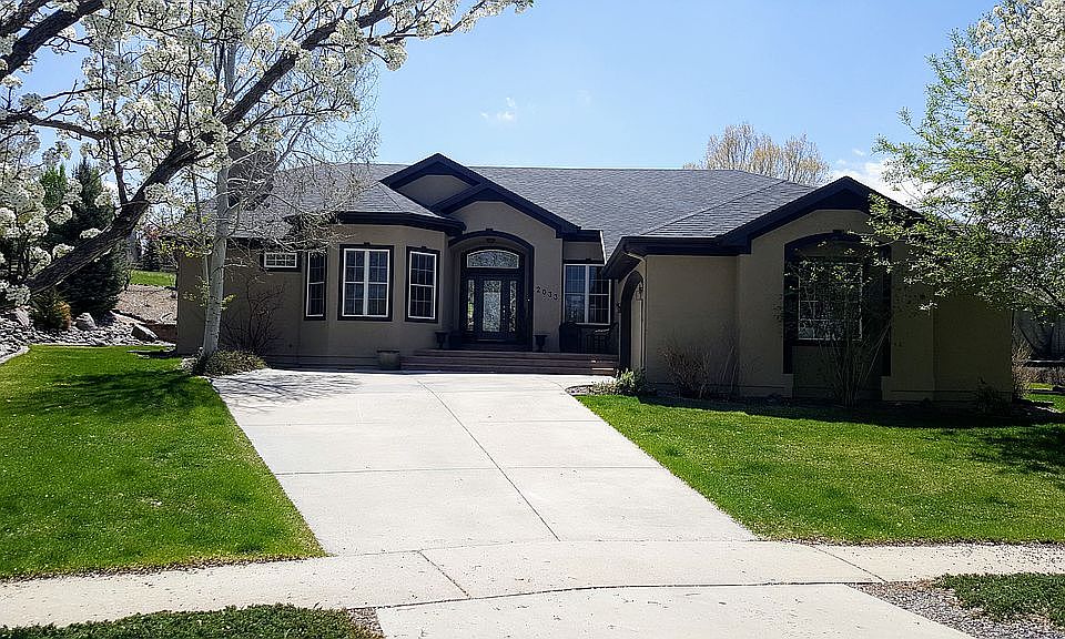 1st image of 2033 Shoreline Ct