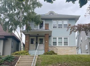 850 S 76th St, West Allis, WI 53214