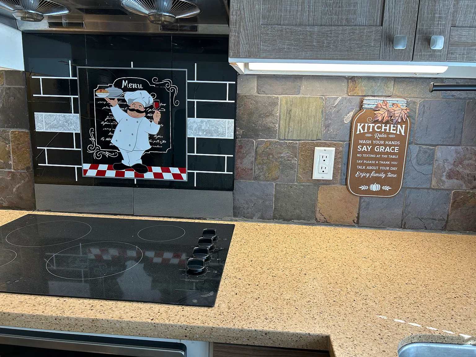 2 bed, 900 sqft, $2,600 — Photo 4