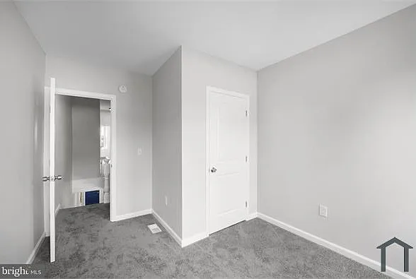 2402 Presbury St — Photo 14