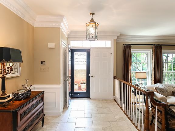 3rd image of 9479 Turnberry Dr