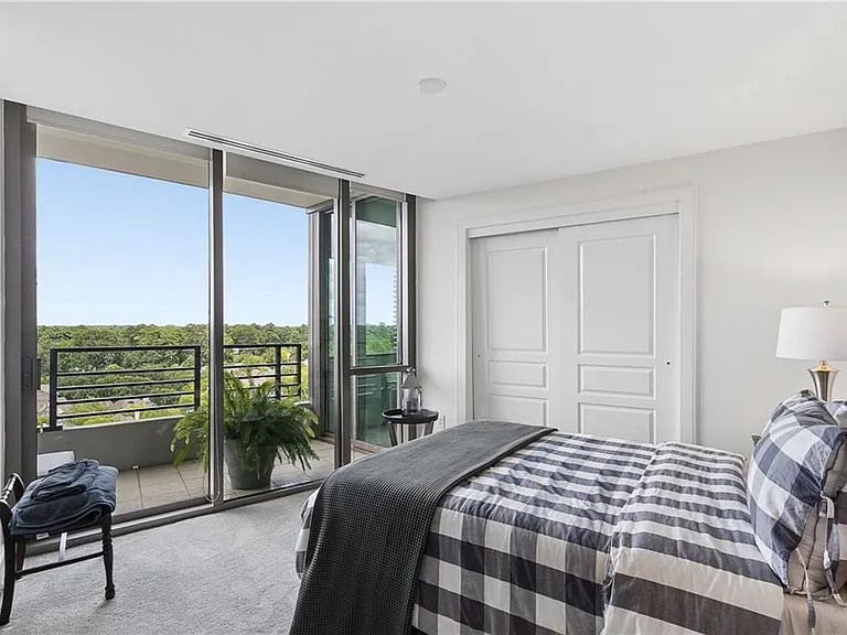 700 Park Regency Pl NE #1607 — Photo 22