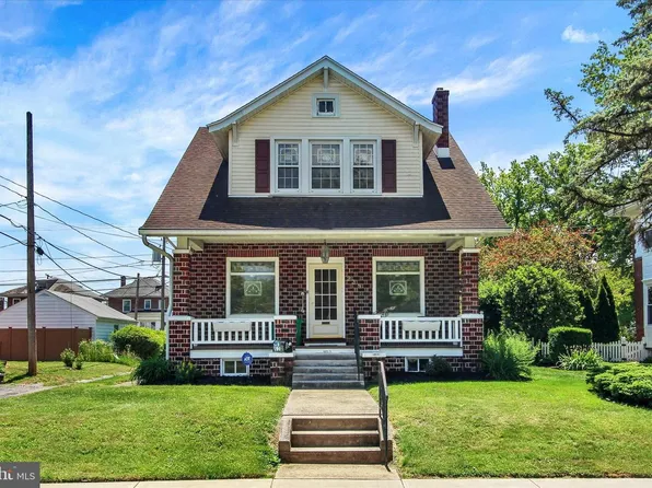 238 E Walnut St, Shillington, PA 19607