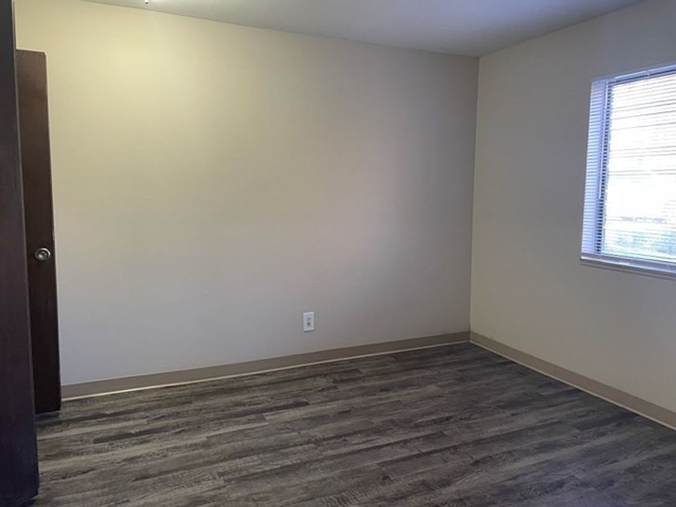 Oak Valley Apartments 2935 Oak Valley Ave SW Wyoming, MI Zillow