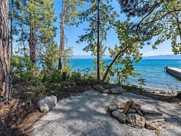 396 N Juniper Bay Rd #12 — Photo 2