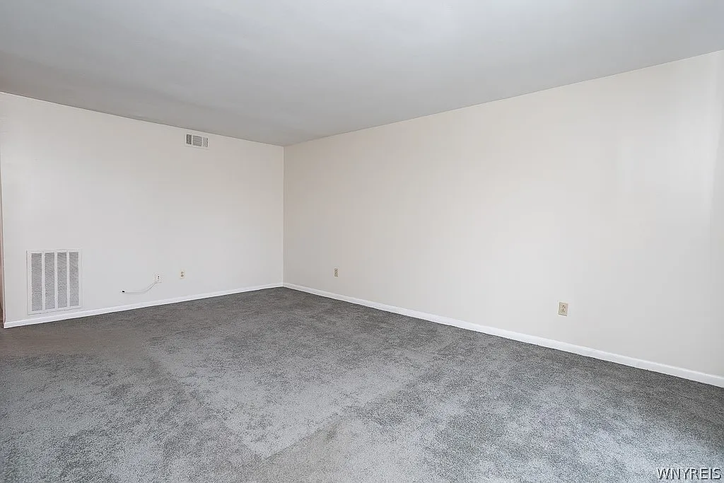 Building Photo - 45 Bee Hunter Ct #D