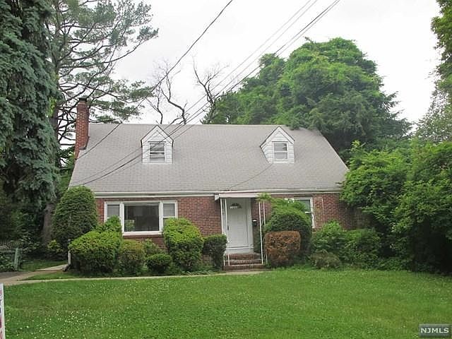 2nd image of 77 Johnson Ave