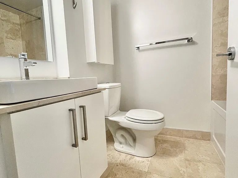 12 York St #305 — Photo 7