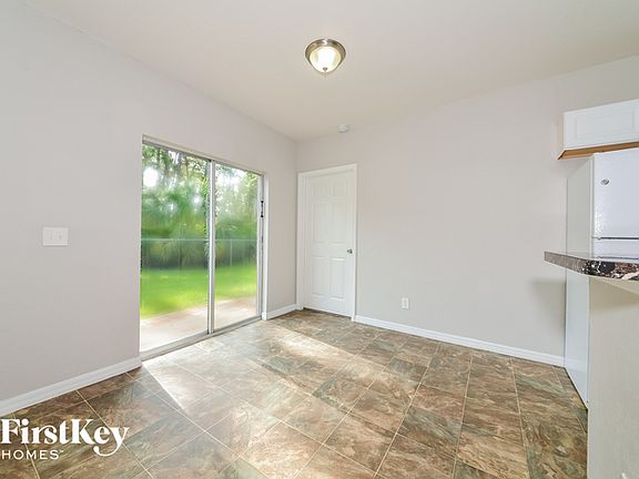 4th image of 4448 N Biscayne Dr