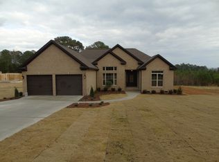 2355 Skypark Rd., Florence, AL 35634