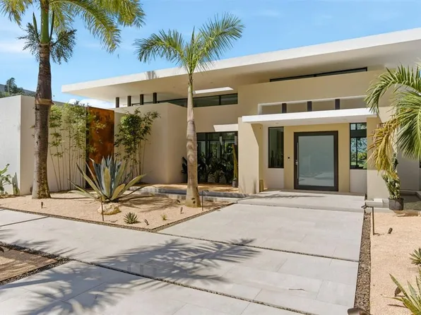 11 Golf View Dr, Dorado, PR 00646